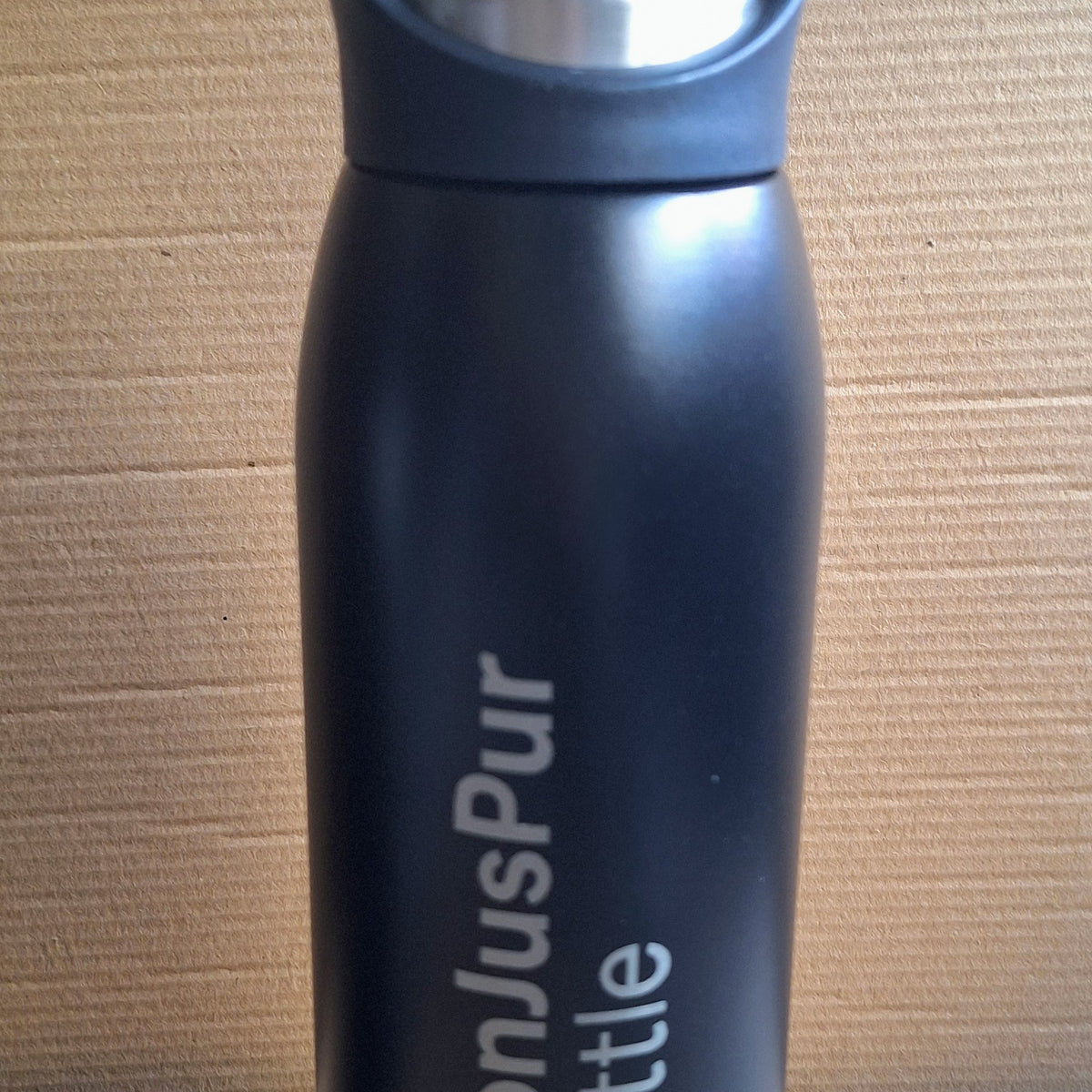 🥤 MonJusPur Bottle™ – Energia ogni giorno